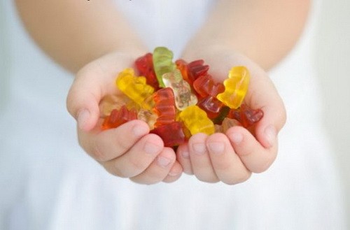 Lạm dụng 'kẹo' vitamin - Ảnh hưởng xấu tới sức khỏe