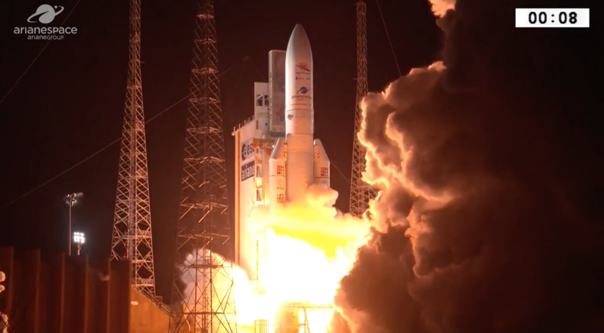 Cơ quan vũ trụ của EU và Nhật Bản đã phối hợp phóng một tên lửa Ariane 5 ngày 19/10 mang 2 tàu thăm dò tự hành lên thám hiểm sao Thủy. Ảnh: spacenews.com