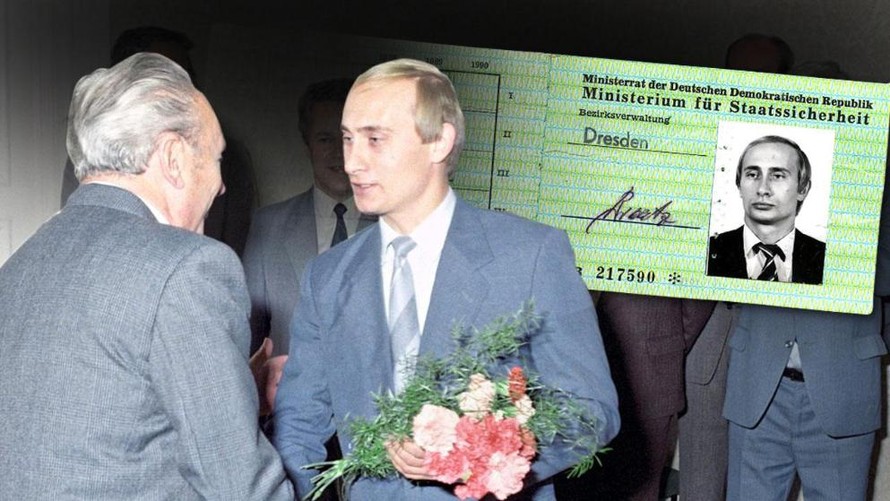 Tấm căn cước của Thiếu tá Vladimir Putin, được ban hành ngày 31.12.1985 và có hiệu lực tới cuối năm 1989 do Bild phát hiện. Ảnh: Stasiunterlagenbehörde Dresden.