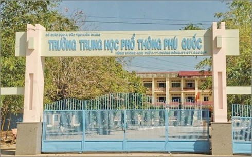 Trường THPT Phú Quốc, huyện Phú Quốc, tỉnh Kiên Giang - nơi có thông tin về vụ lộ đề thi môn Toán học kỳ I (ảnh: GD & TĐ)
