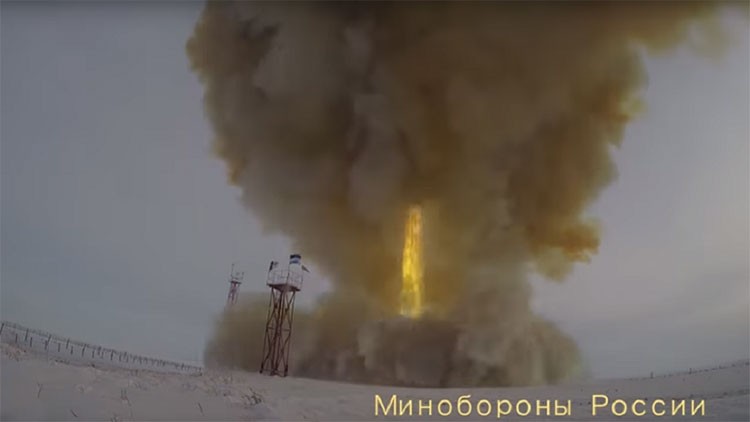 Vụ thử tên lửa siêu thanh Avangard hôm 26/12. (Ảnh: RT).