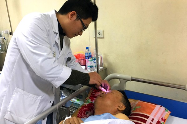 Nạn nhân nặng nhất đang điều trị tại BV Việt Đức