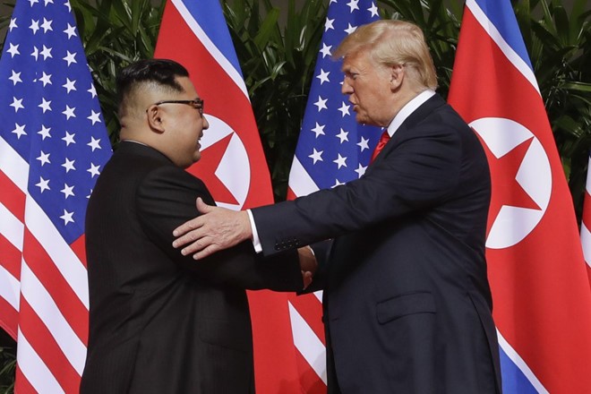 Tổng thống Trump và lãnh đạo Triều Tiên Kim Jong Un sẽ gặp nhau tại Việt Nam vào cuối tháng 2. Ảnh: AP.