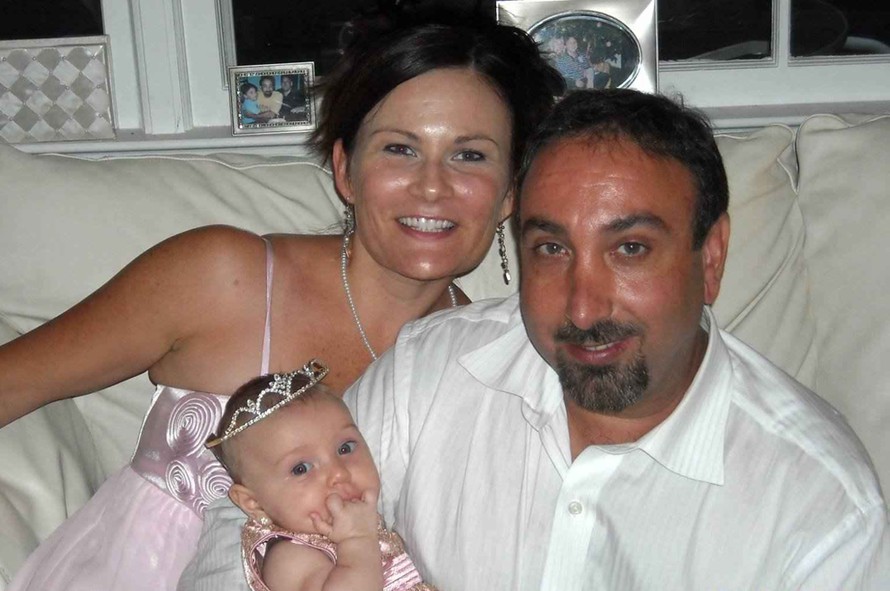 Kristie Reeves-Cavaliero cùng chồng và cô con gái Ray Ray