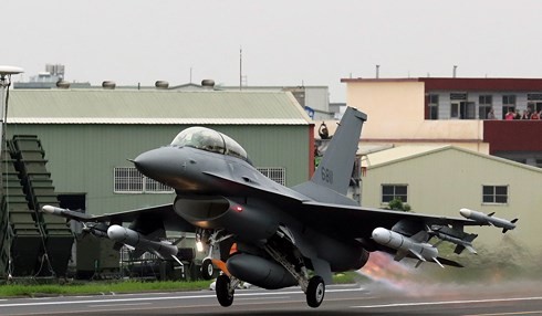 Tiêm kích F-16V của không quân Đài Loan. (Ảnh: EPA-EFE)