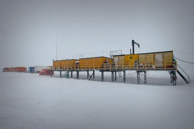 Trạm nghiên cứu Kohnen ở Nam Cực là nơi sát với khu vực có các mẫu tuyết trong đó sắt-60 được tìm thấy.