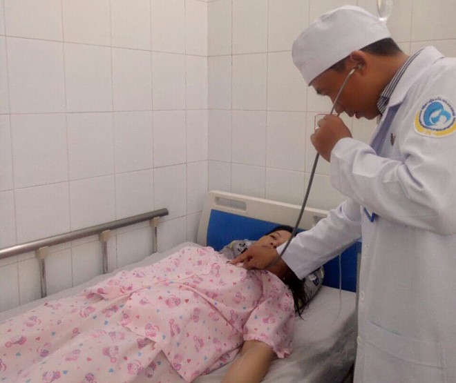 Thai phụ có thai chết lưu và nhau bong non thể nặng, rối loạn đông máu được cứu sống