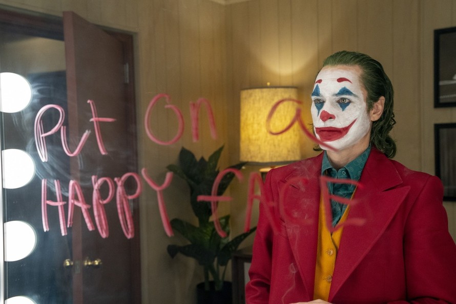 Joker lọt top phim có doanh thu cao nhất của DC
