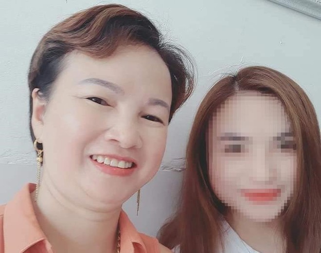 Bà Trần Thị Hiền - mẹ nữ sinh giao gà ở Điện Biên. Ảnh: FBNV.