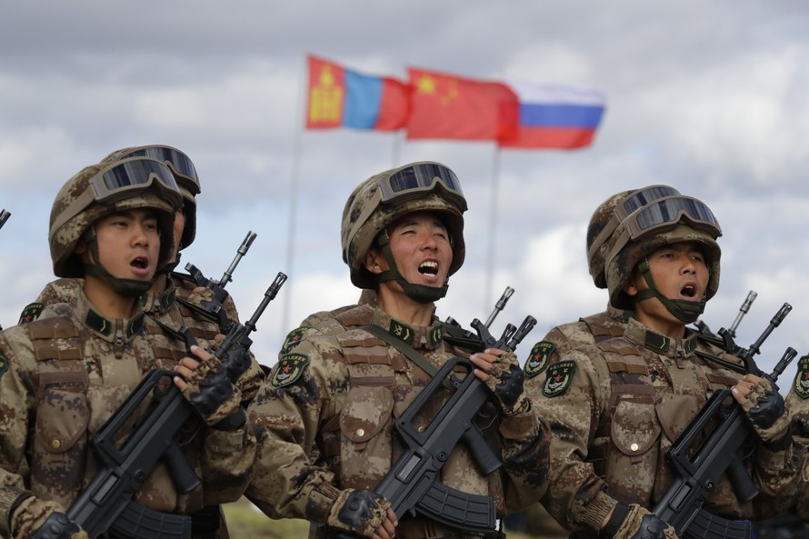 Binh sĩ Trung Quốc tham gia cuộc tập trận của Nga tại miền Đông Siberia hồi tháng 9. Ảnh: AP 