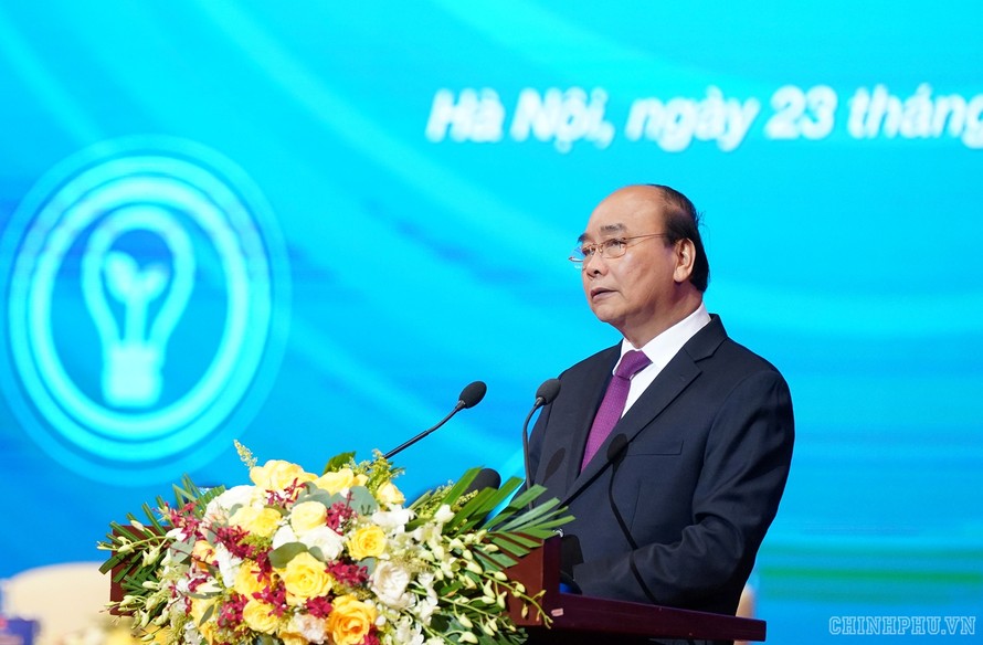Thủ tướng Nguyễn Xuân Phúc phát biểu tại hội nghị. Ảnh: Quang Hiếu/VGP