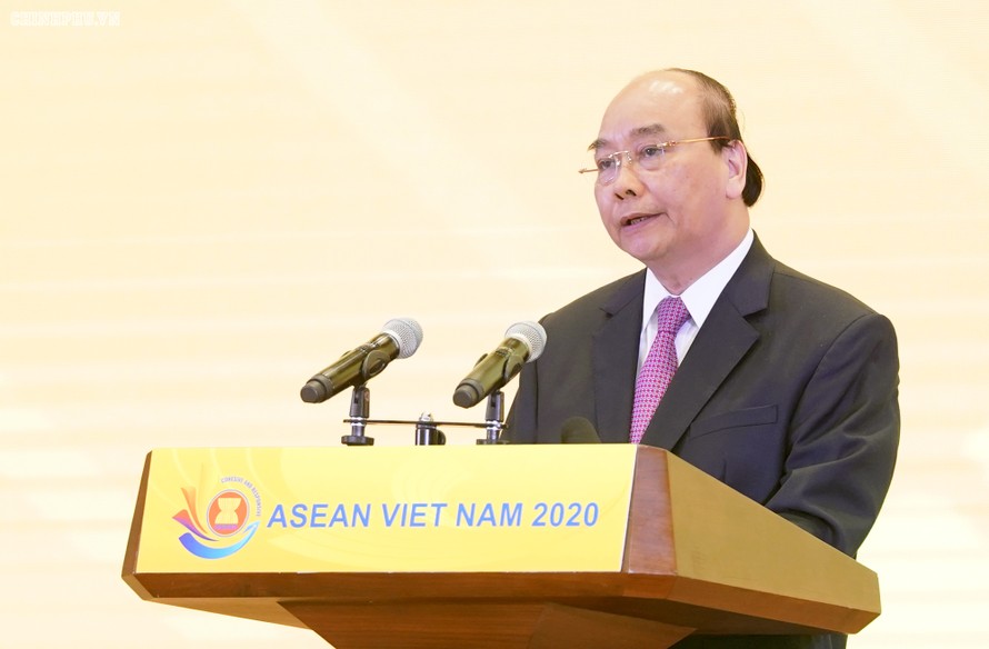 Thủ tướng Nguyễn Xuân Phúc phát biểu tại lễ khởi động - Ảnh: VGP/Quang Hiếu