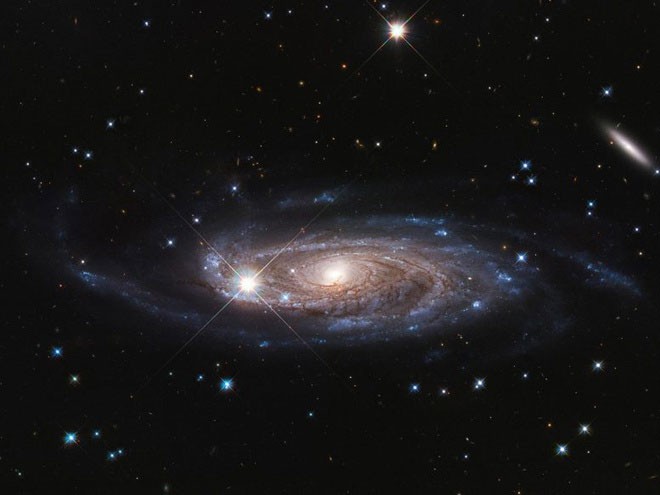 Thiên hà UGC 2885 lớn hơn dải Ngân hà của chúng ta 2,5 lần. (Ảnh: Đại học Louisville).