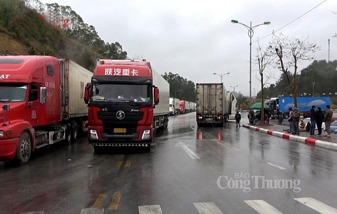 Xuất nhập khẩu hàng hóa qua Cửa khẩu Hữu Nghị, Lạng Sơn