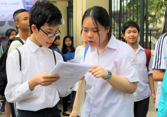 Thí sinh dự kì thi vào lớp 10 của Hà Nội năm 2019 - Ảnh: CHU HÀ LINH