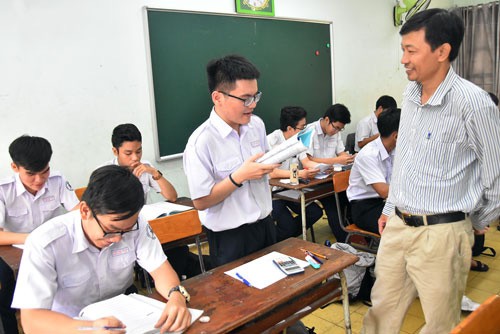 Học sinh Trường THPT chuyên Trần Đại Nghĩa (TP HCM) ôn thi tốt nghiệp 2020 Ảnh: TẤN THẠNH