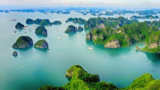 Vịnh Hạ Long nằm trong top 50 kỳ quan đẹp nhất thế giới