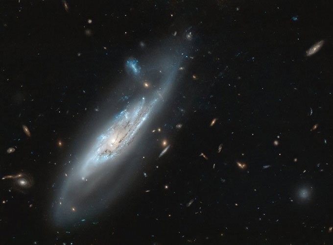 Thiên hà NGC 4848 chụp bởi Hubble. (Ảnh: NASA/ESA).
