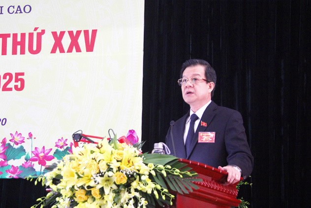 Ban Chấp hành Đảng bộ Tòa án nhân dân tối cao bầu đồng chí Lê Hồng Quang giữ chức Bí thư Đảng bộ khóa mới.