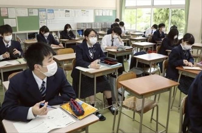 Học sinh tại trường Trung học Tottori Koryo ở Tottori, miền tây Nhật Bản. Ảnh minh họa: Kyodo/TTXVN