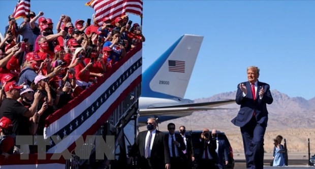 Tổng thống Donald Trump trong chiến dịch vận động tranh cử ở bang Arizona. (Ảnh: Reuters/TTXVN)