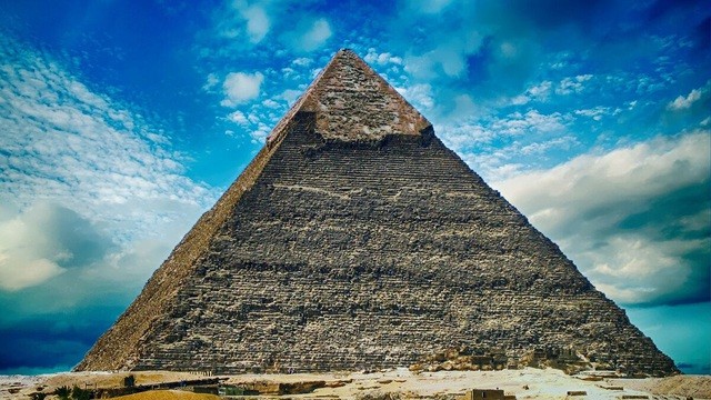 Đại kim tự tháp Giza còn mang nhiều bí mật chưa có lời giải