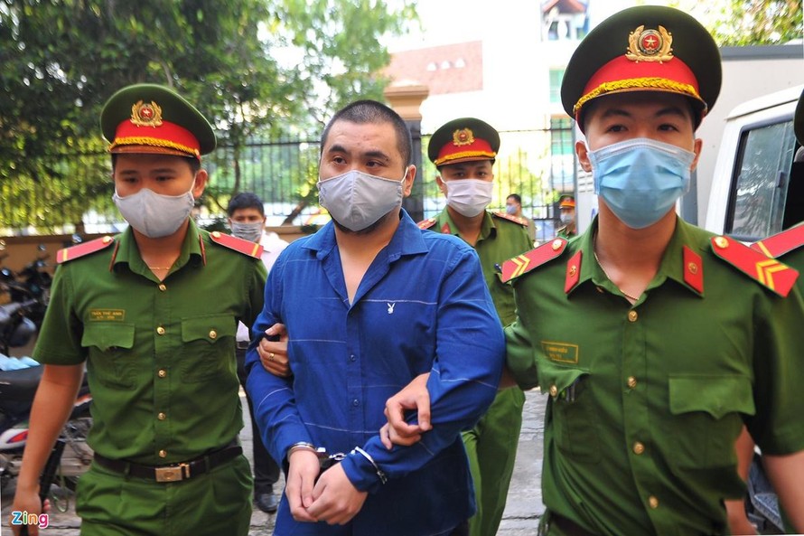 Bị cáo Nguyễn Trần Hoàng Phong tại phiên tòa. Ảnh: Phạm Ngôn.