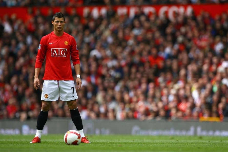 Cristiano Ronaldo để lại nhiều dấu ấn trong thời gian khoác áo MU. Ảnh: Getty.
