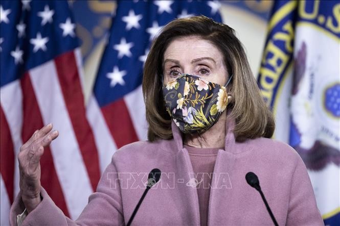 Chủ tịch Hạ viện Mỹ Nancy Pelosi phát biểu trong cuộc họp báo tại Washington, D.C., ngày 21/1/2021. Ảnh: THX/TTXVN