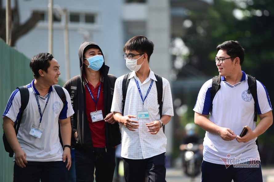 Học sinh, sinh viên từ vùng dịch có được quay lại trường ở Hà Nội vào tháng 3?