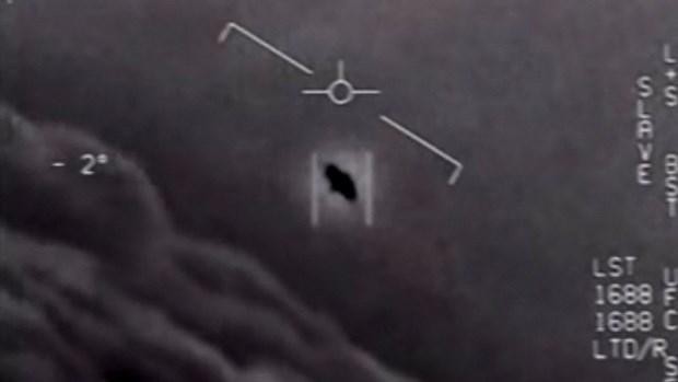 Bộ Quốc phòng Mỹ lần đầu tiên công khai thông tin về UFO/UAP