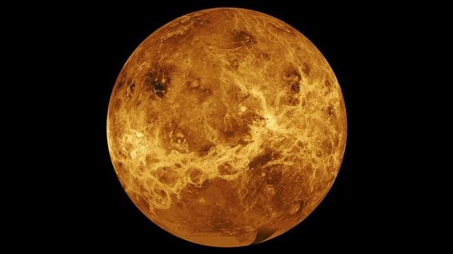 Sao Kim là hành tinh "chết người", với nhiệt độ bề mặt cực kỳ cao và bầu khí quyển rất độc hại (Ảnh: NASA).