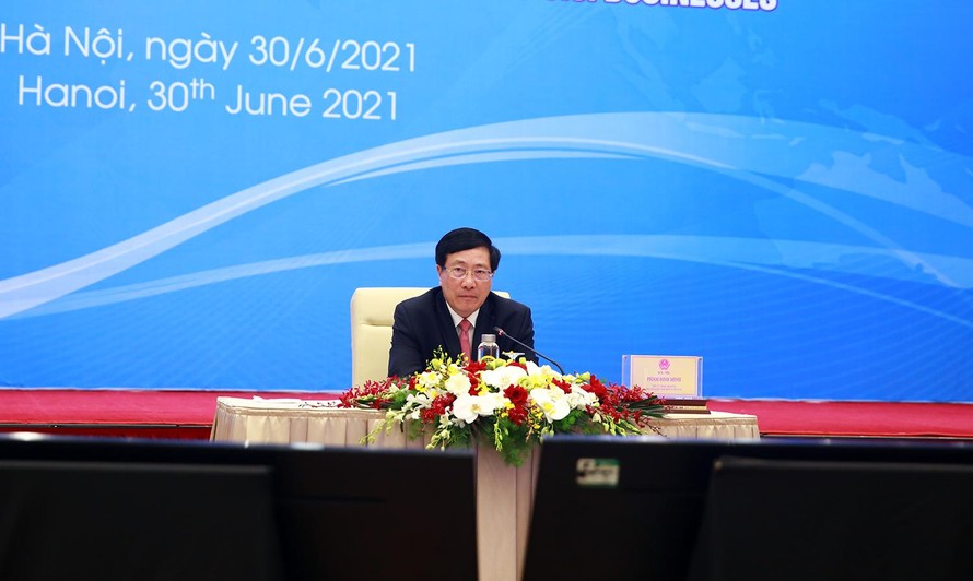 Phó Thủ tướng Phạm Bình Minh chủ trì Tọa đàm trực tuyến với cộng đồng doanh nghiệp Hoa Kỳ. Ảnh VGP/Hải Minh