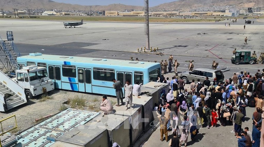 Anh cảnh báo nguy cơ IS tấn công khủng bố tại sân bay Kabul