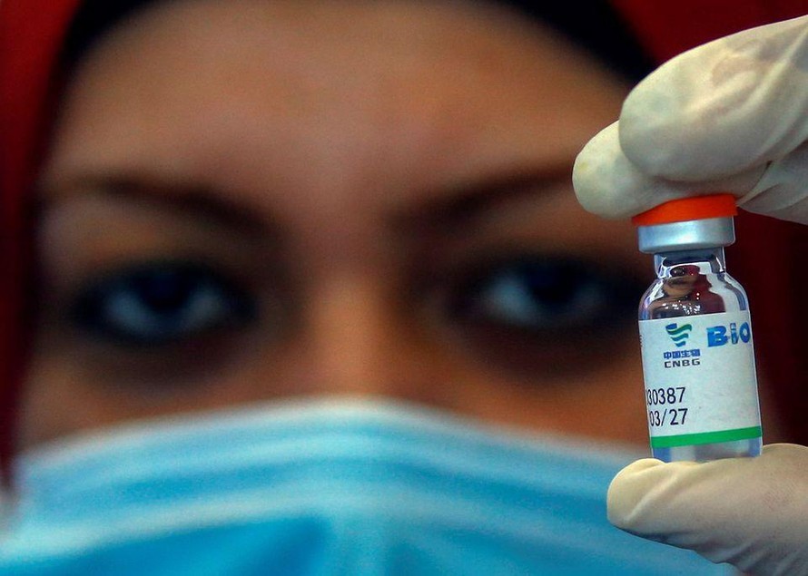 Ai Cập bắt giữ 3 người liên quan vụ hàng nghìn liều vaccine COVID-19 bị vứt bỏ