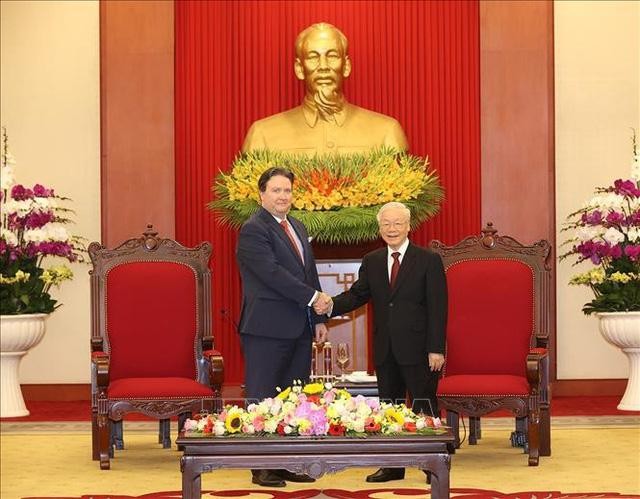 Tổng Bí thư Nguyễn Phú Trọng và Đại sứ Hoa Kỳ tại Việt Nam Marc E. Knapper