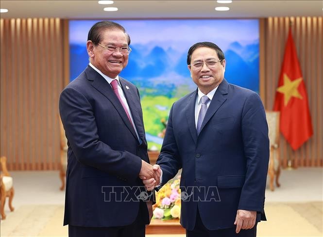 Thủ tướng Phạm Minh Chính tiếp Phó Thủ tướng, Bộ trưởng Bộ Nội vụ Campuchia