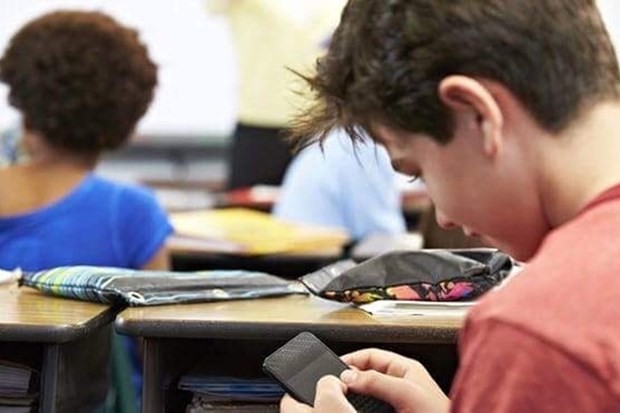Bang New South Wales cấm sử dụng điện thoại di động trong trường trung học