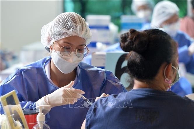 Thái Lan khuyến khích mọi người dân tiêm vaccine phòng cúm