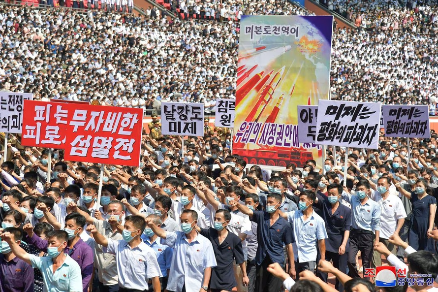 Triều Tiên tổ chức tuần hành lên án Mỹ, cảnh báo chiến tranh hạt nhân