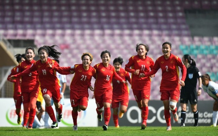 World Cup nữ 2023: HLV Mai Đức Chung nhận định mọi đội bóng đều gặp trở ngại do thời tiết