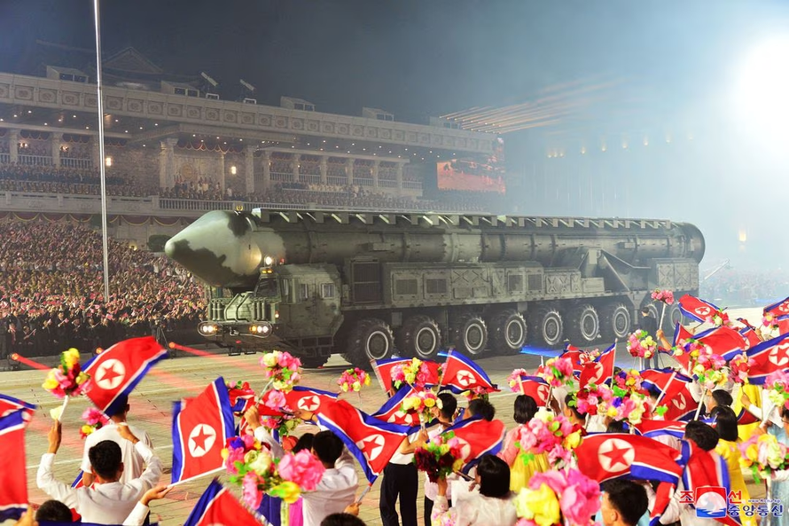 Triều Tiên trình diễn máy bay không người lái và tên lửa trong lễ duyệt binh