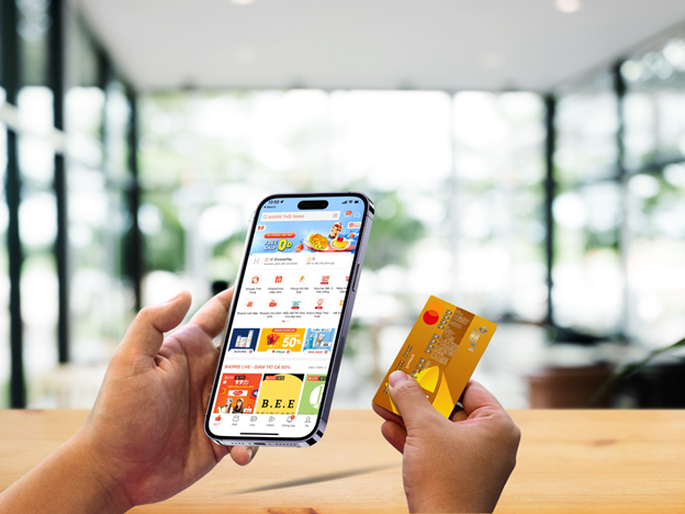 PVcomBank dành nhiều ưu đãi trên Shopee cho chủ thẻ tín dụng Lifestyle.