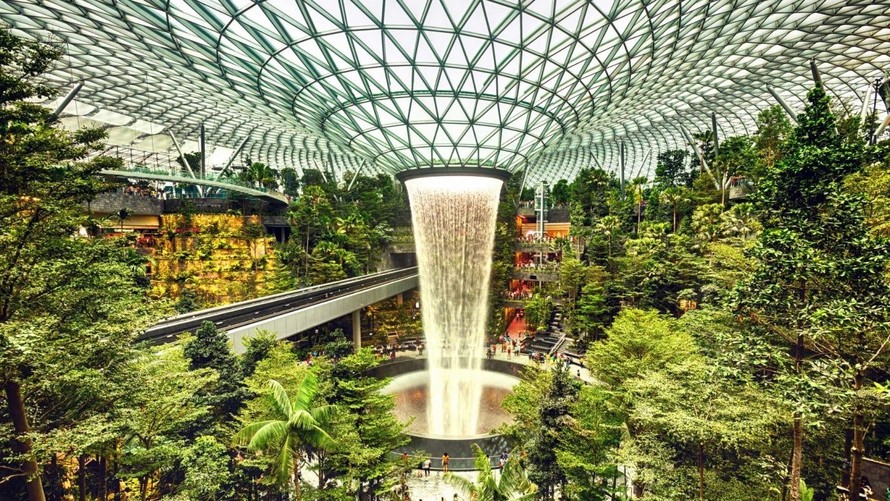 Sân bay Changi tại Singapore - sân bay đẹp nhất và xanh nhất của thế giới