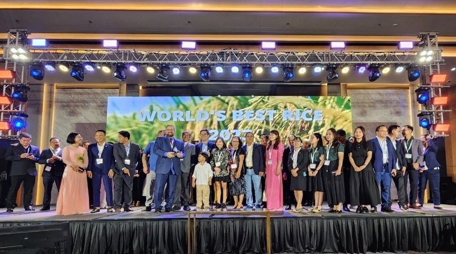 Ban tổ chức The Rice Trader vinh danh Việt Nam chiến thắng cuộc thi “Gạo ngon nhất thế giới – World’s Best Rice 2023