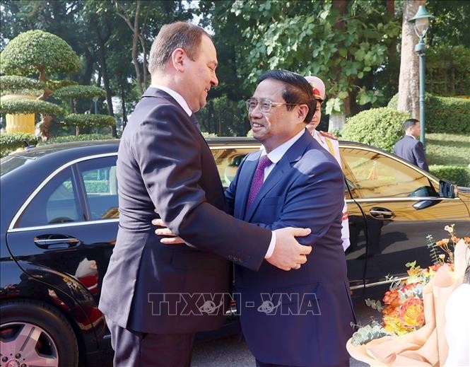 Thủ tướng Phạm Minh Chính chủ trì lễ đón Thủ tướng Belarus thăm chính thức Việt Nam