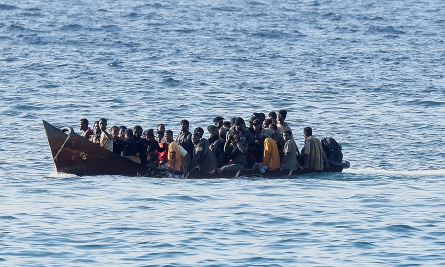 Anh và Italy nhất trí kiểm soát làn sóng di cư