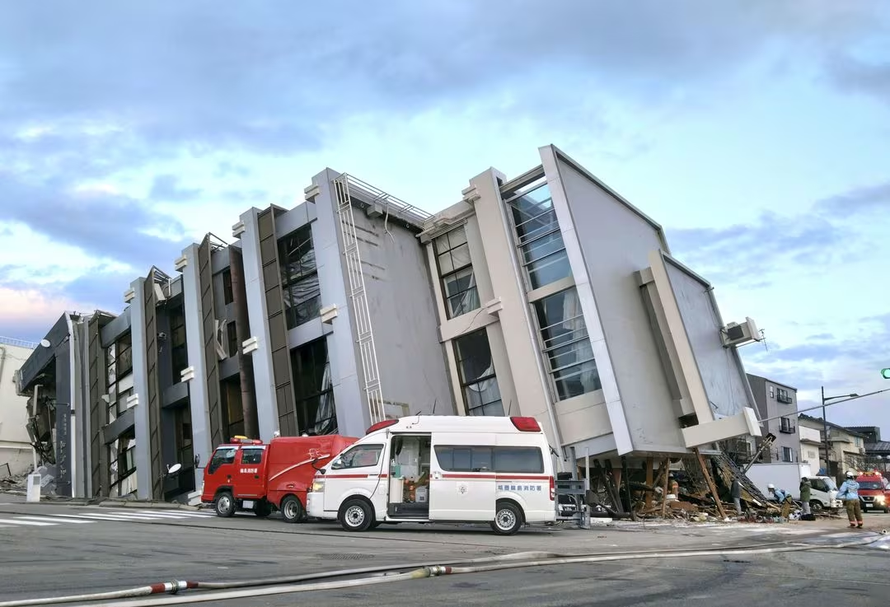 Nhật Bản khẩn trương giải cứu nạn nhân sau động đất