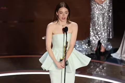 Emma Stone lần thứ hai đoạt Oscar