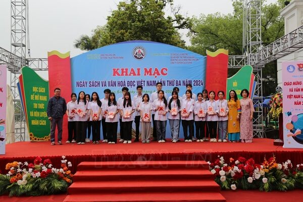 Sẵn sàng cho Lễ khai mạc Ngày Sách và Văn hóa đọc Việt Nam năm 2024